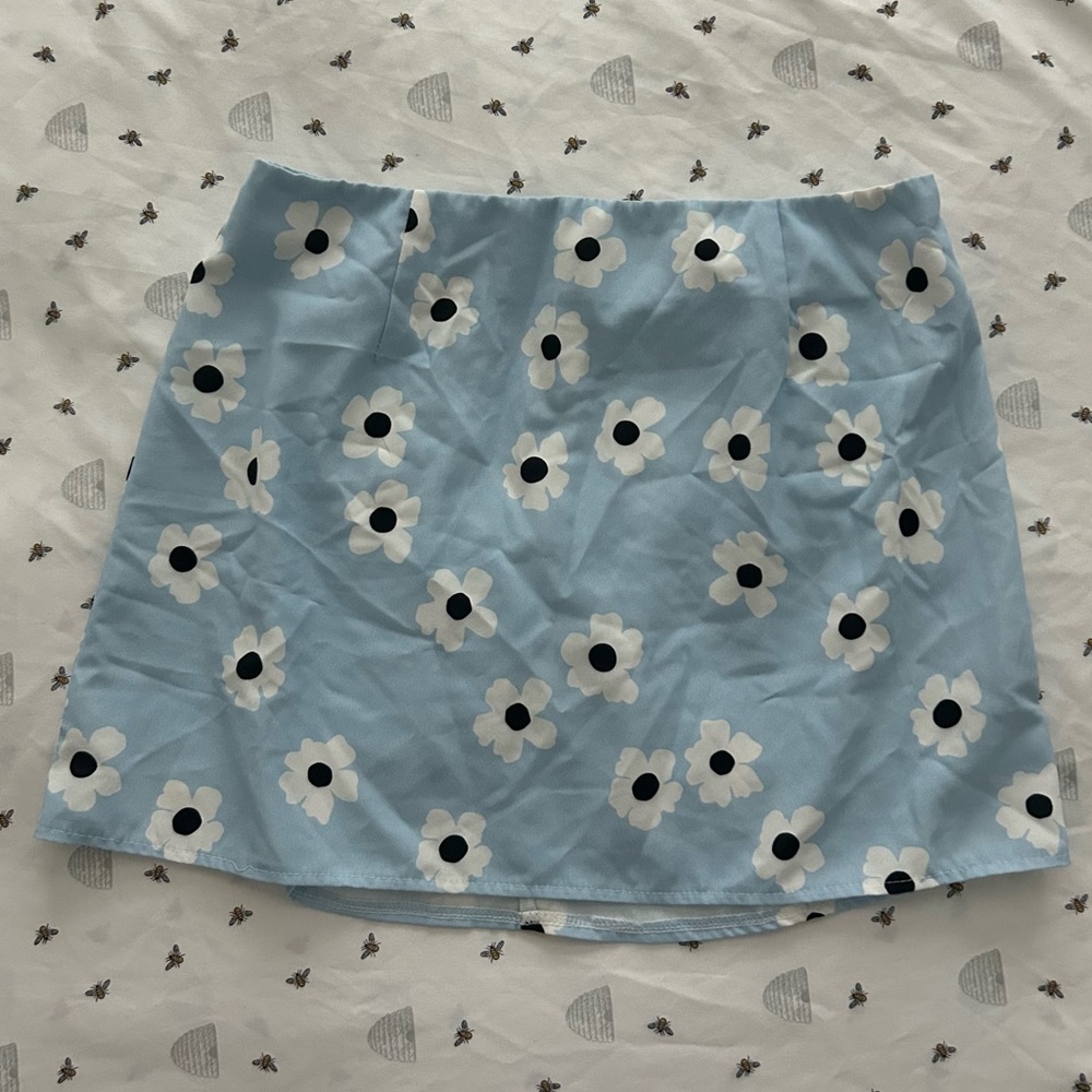 blue flower skirt 🌸